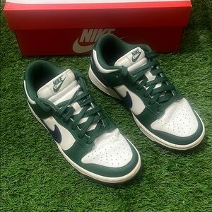 Nike dunk low green/navy women 7.5